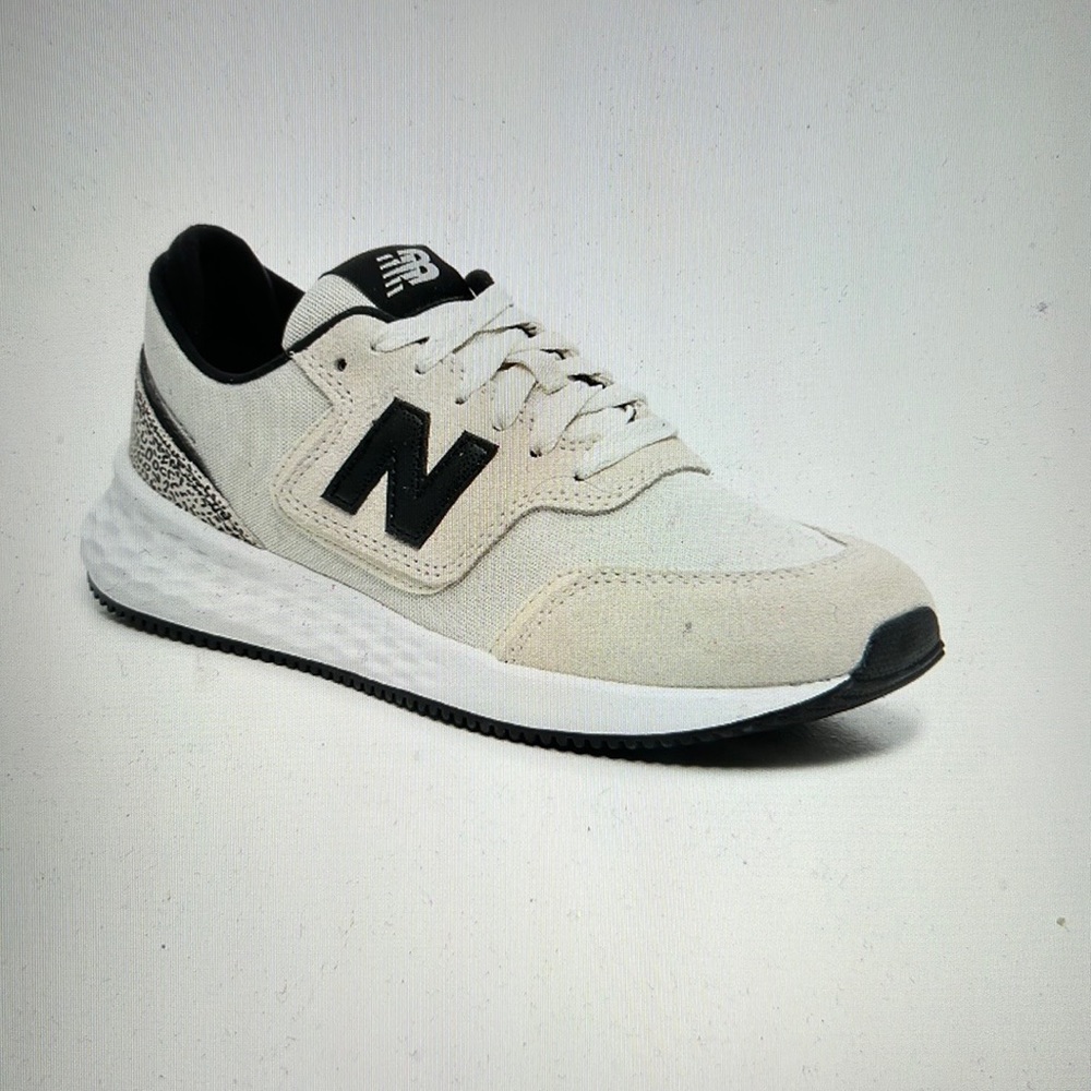 New balance x70 leopard size 8